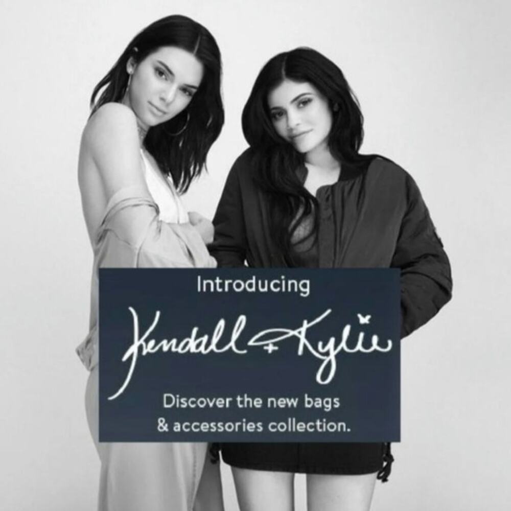 Kendall & Kylie NWT Cosmetics Makeup Travel Zip Pouch Creamy White - Picture 15 of 15